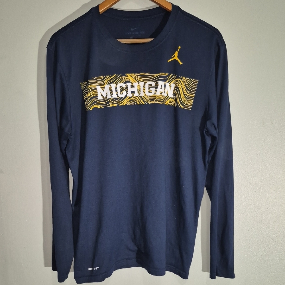 Jordan Nike Tee Dri Fit Long Sleeve T-shirt Michigan Wolverines Adult Large
